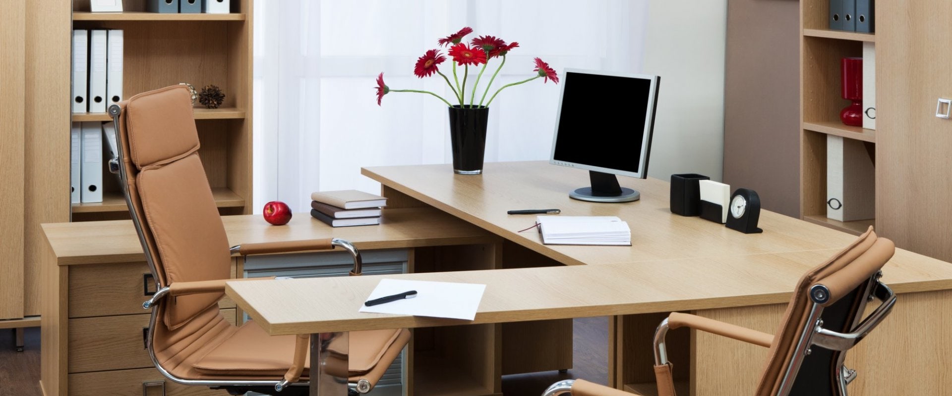 What are the steps to clean a office?